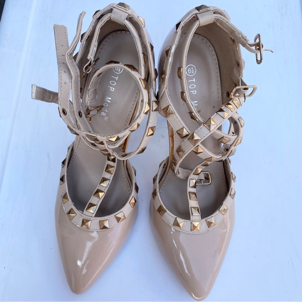 TOP Moda Women's Nude Studded Heels